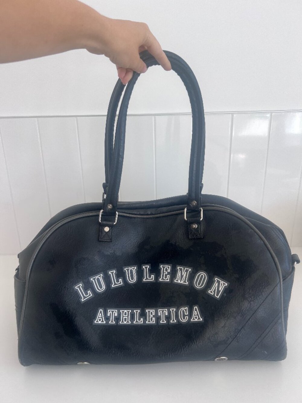 Lululemon Y2K bowling bag in black
